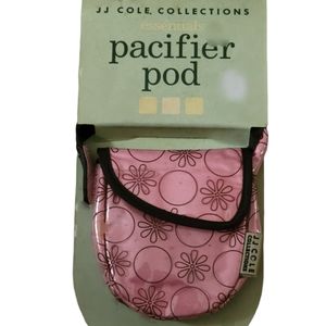 Pacifier Pod by jj Cole